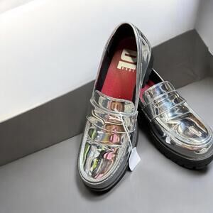 Dirty Laundry Women's Voidz Moccasin loafers metallic silver - Size 9 Women